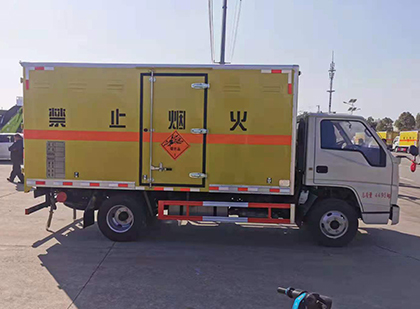 清河爆破器材运输车